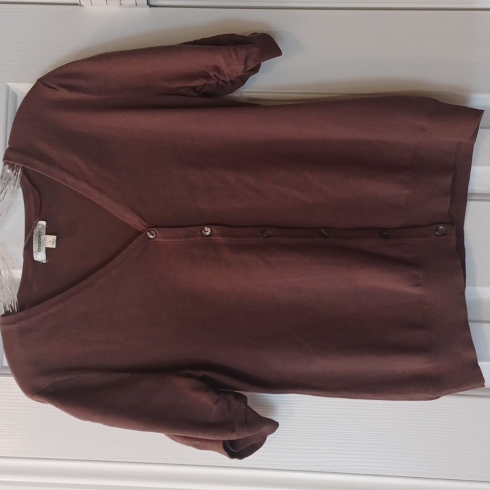 *Dress Barn Button Sweater Top LRG